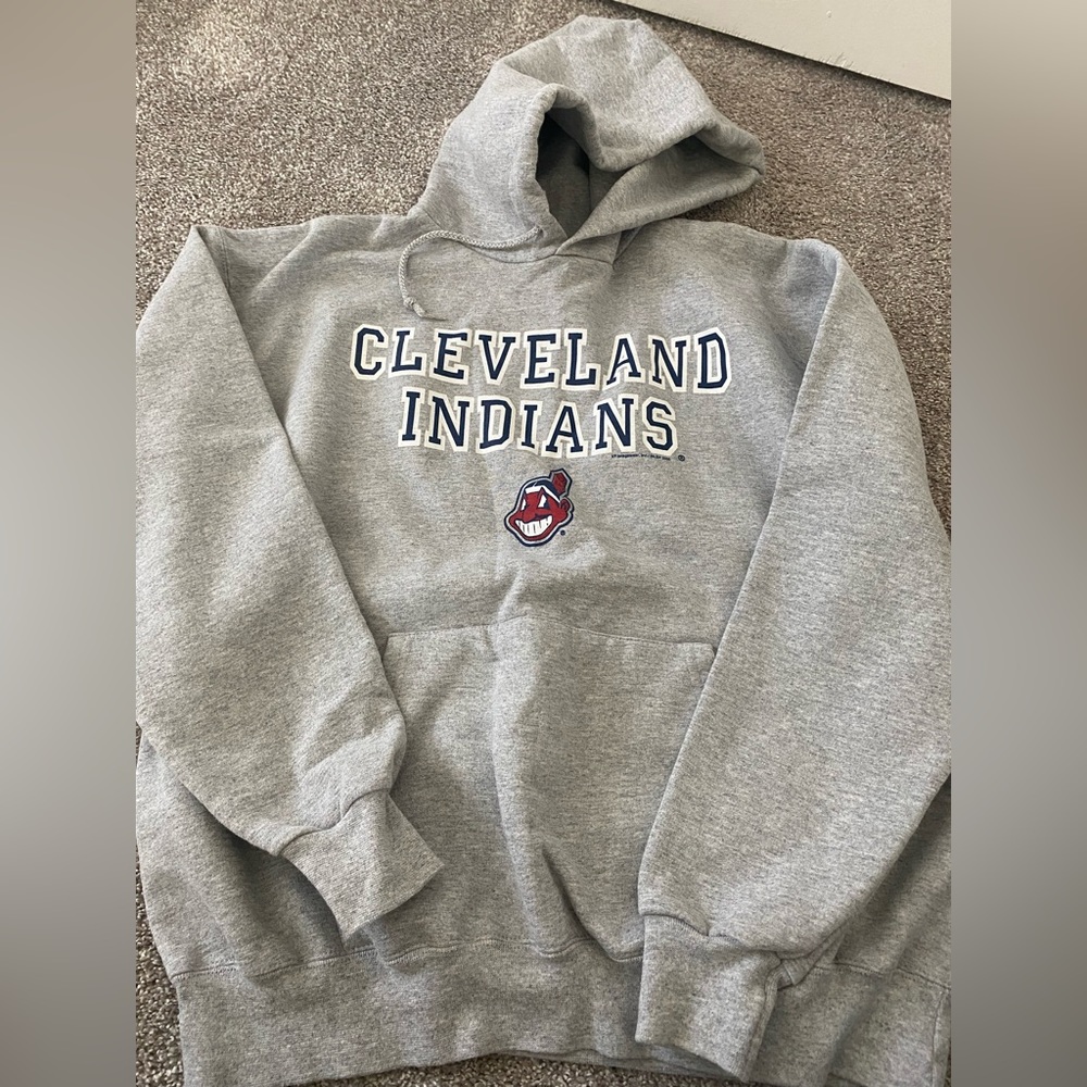 Vintage cle indians sweatshirt